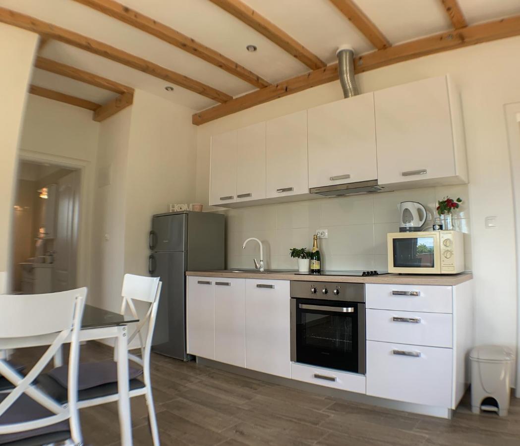 Apartmani Carnizza Razanac Exterior photo