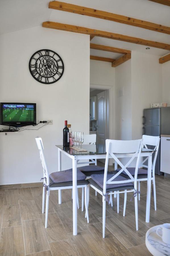 Apartmani Carnizza Razanac Exterior photo