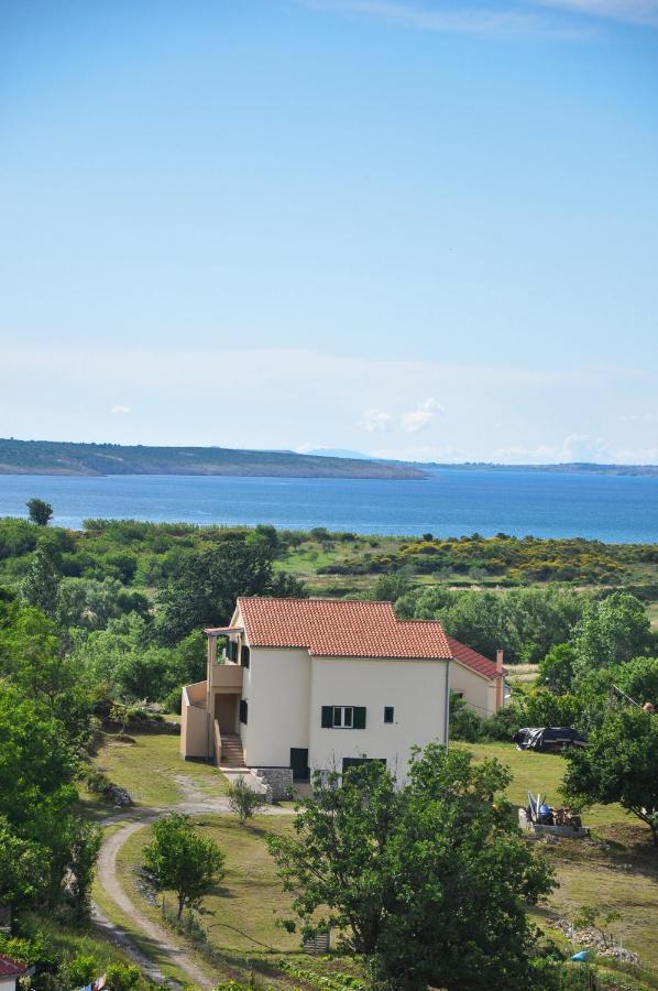 Apartmani Carnizza Razanac Exterior photo